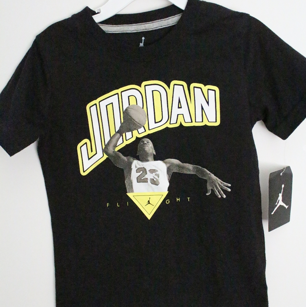 NWT Toddler Boys Black Jordan T-shirts sz 4